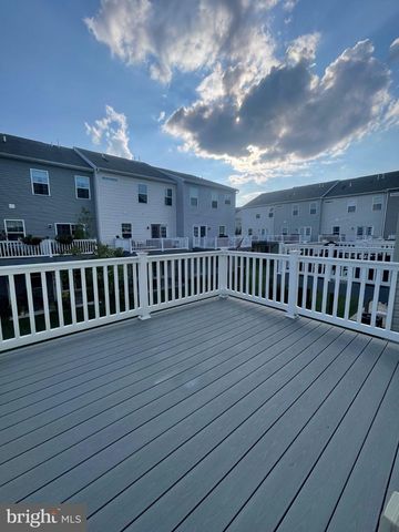 5 CARDINAL CT, Sewell, NJ 08080