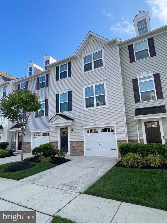 5 CARDINAL CT, Sewell, NJ 08080