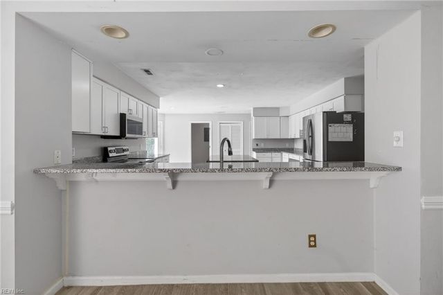 3800 Whitley Abbey CT, Virginia Beach, VA 23456