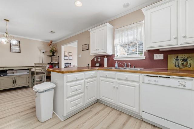 7155 Park Meadows Drive, Sherwood, AR 72120