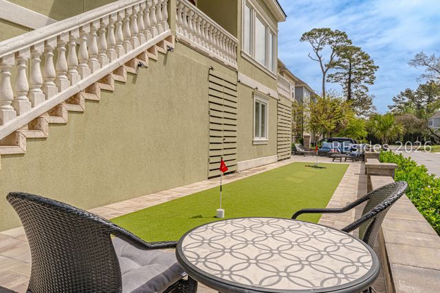 90 Sandcastle Ct, Hilton Head Island, SC 29928