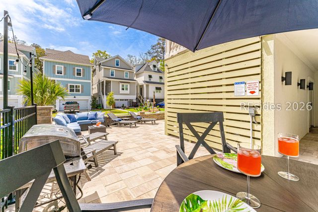 90 Sandcastle Ct, Hilton Head Island, SC 29928