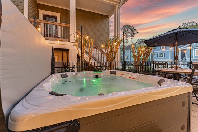 90 Sandcastle Ct, Hilton Head Island, SC 29928
