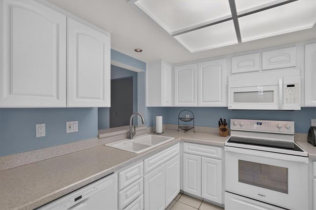 3167 LANDMARK DRIVE 821, Clearwater, FL 33761
