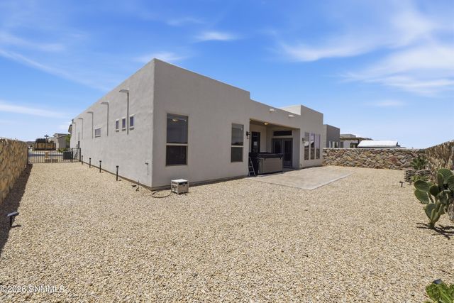 6800 Electra Avenue, Las Cruces, NM 88012