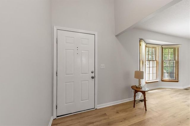 8516 DARNELL Street, Lenexa, KS 66215