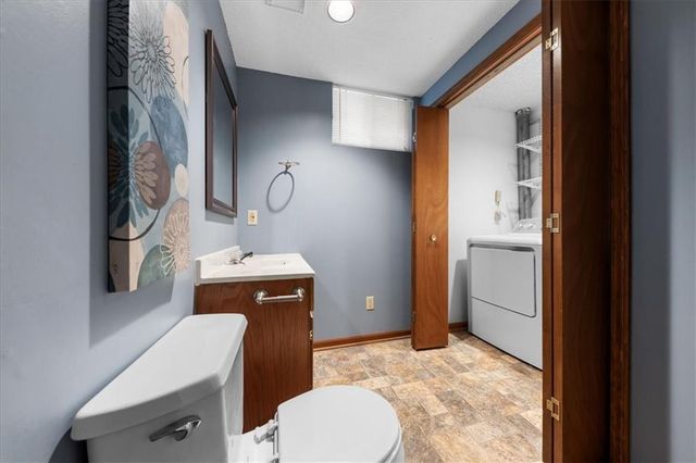 8516 DARNELL Street, Lenexa, KS 66215