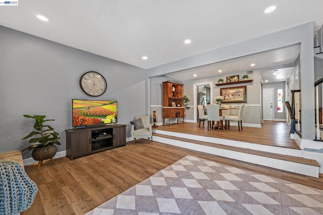 3277 Monika Ln, Fairview, CA 94541