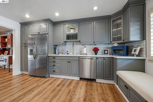 3277 Monika Ln, Fairview, CA 94541
