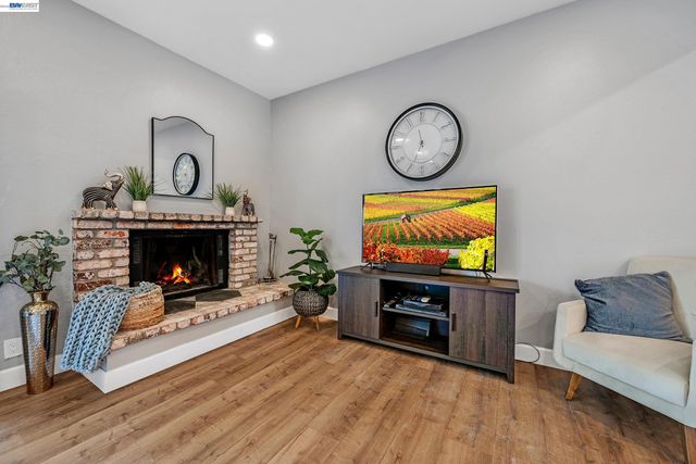 3277 Monika Ln, Fairview, CA 94541
