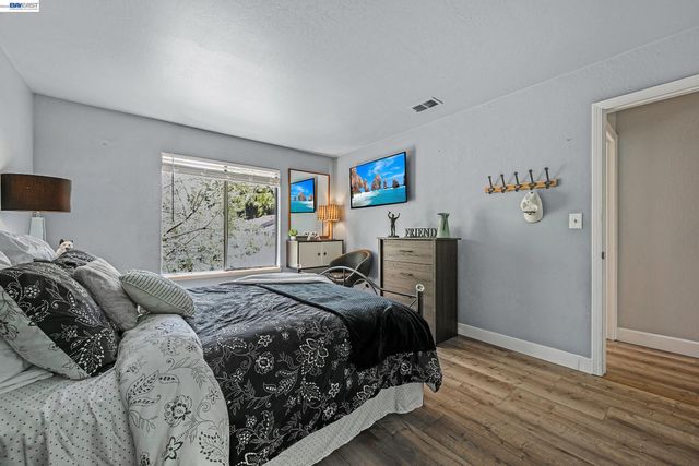 3277 Monika Ln, Fairview, CA 94541