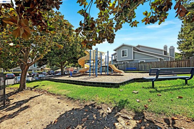 3277 Monika Ln, Fairview, CA 94541