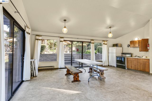 3277 Monika Ln, Fairview, CA 94541