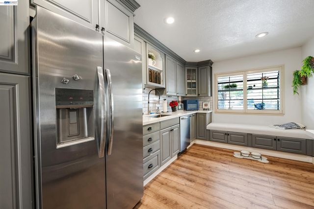 3277 Monika Ln, Fairview, CA 94541