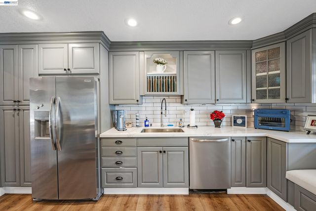 3277 Monika Ln, Fairview, CA 94541