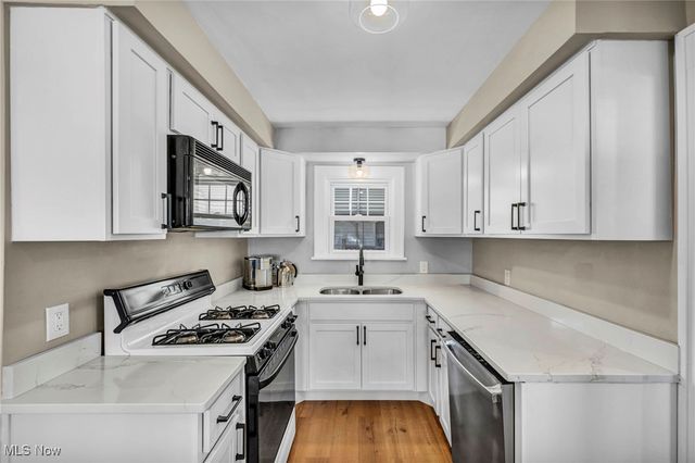 38850 Harmondale Drive, Willoughby, OH 44094