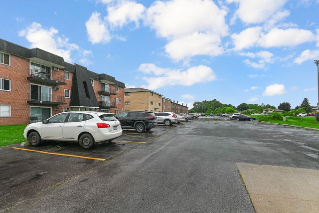 12850 Crestbrook Court 10, Crestwood, IL 60418