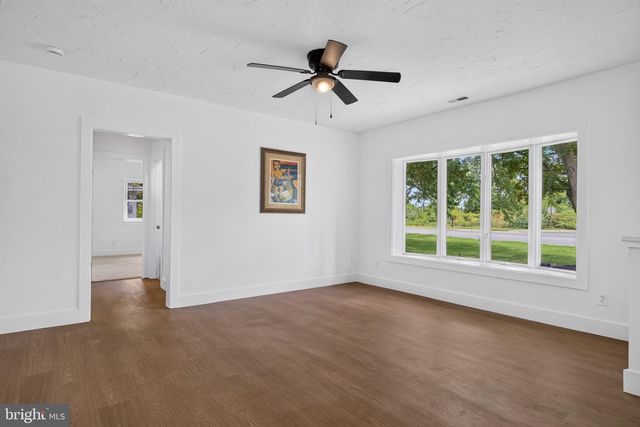 120 TUCKAHOE RD, Sewell, NJ 08080