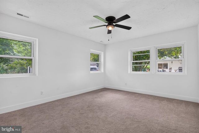 120 TUCKAHOE RD, Sewell, NJ 08080