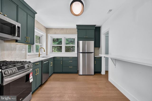 120 TUCKAHOE RD, Sewell, NJ 08080