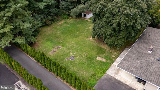 120 TUCKAHOE RD, Sewell, NJ 08080