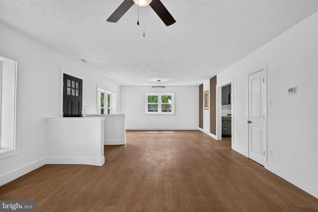 120 TUCKAHOE RD, Sewell, NJ 08080