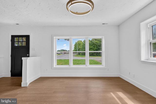 120 TUCKAHOE RD, Sewell, NJ 08080