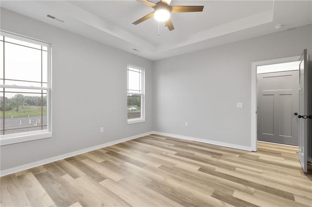 328 NE 51st Road, Warrensburg, MO 64093