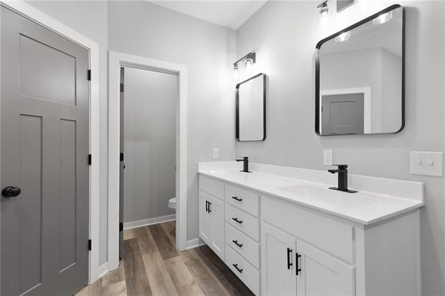 328 NE 51st Road, Warrensburg, MO 64093