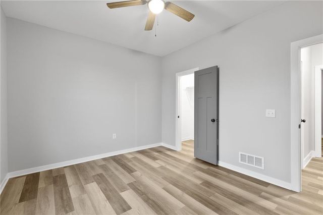 328 NE 51st Road, Warrensburg, MO 64093