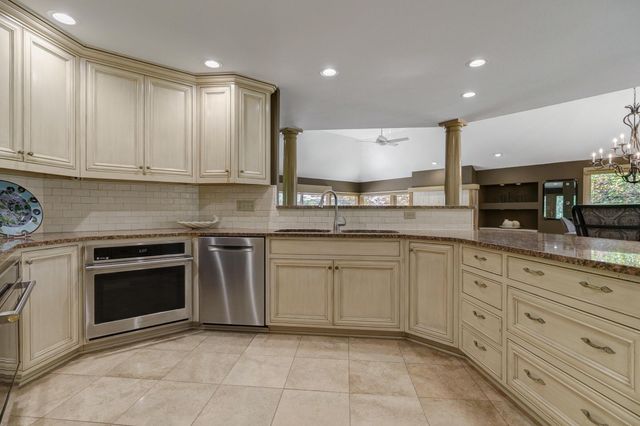 5794 Saint Anns Court, Dublin, OH 43017