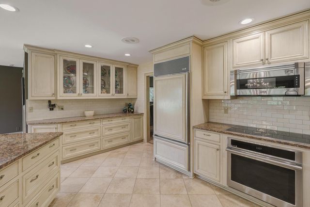 5794 Saint Anns Court, Dublin, OH 43017