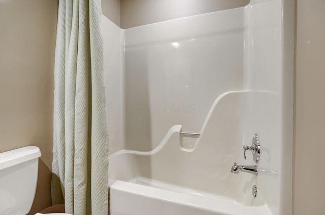 5794 Saint Anns Court, Dublin, OH 43017