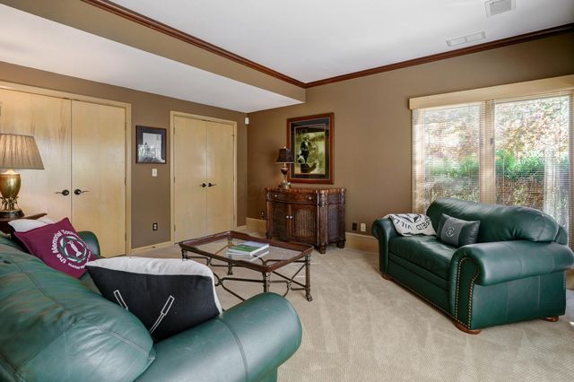 5794 Saint Anns Court, Dublin, OH 43017