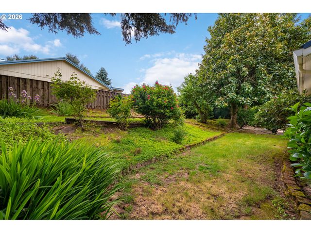 2559 TROY Ct, West Linn, OR 97068