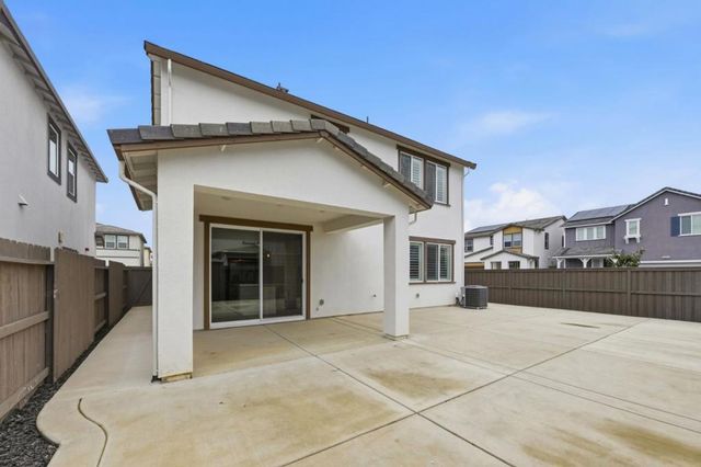 10071 Sea Turtle Street, Elk Grove, CA 95757