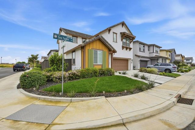 10071 Sea Turtle Street, Elk Grove, CA 95757