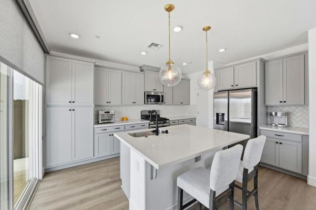 10071 Sea Turtle Street, Elk Grove, CA 95757