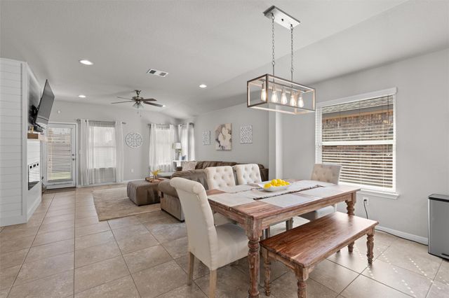 524 Longhorn Cavern RD, Leander, TX 78641