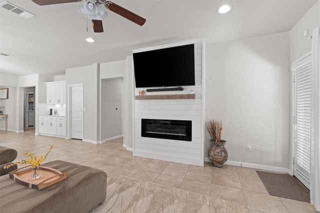 524 Longhorn Cavern RD, Leander, TX 78641