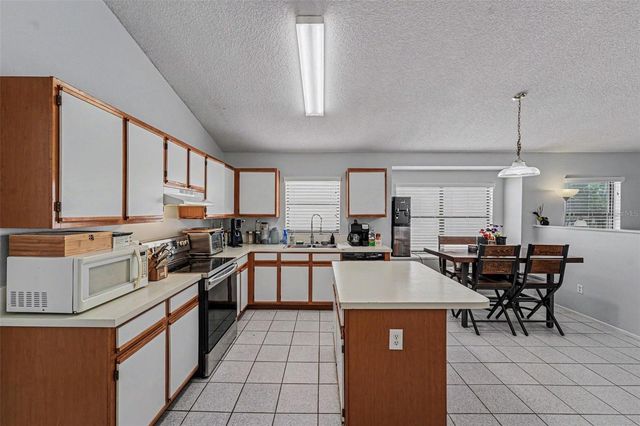2736 TOLWORTH AVENUE, Orlando, FL 32837