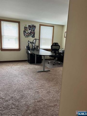 211 Paterson Avenue 2nd Fl, Midland Park, NJ 07432