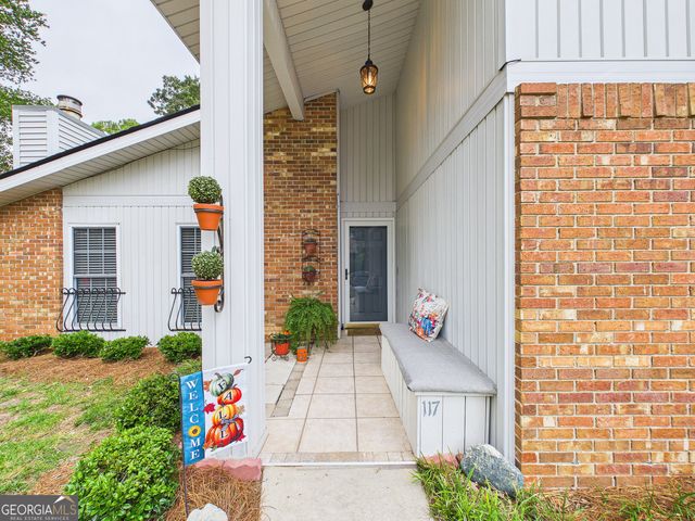 117 Lake Front Drive, Warner Robins, GA 31088