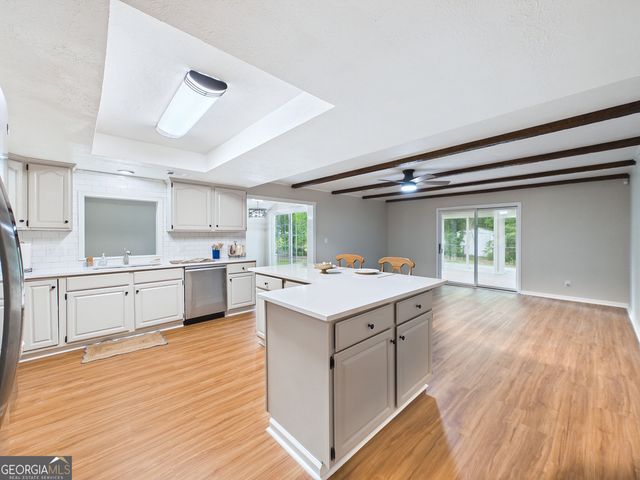 117 Lake Front Drive, Warner Robins, GA 31088