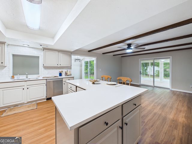 117 Lake Front Drive, Warner Robins, GA 31088