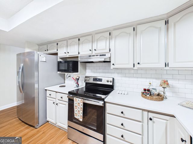 117 Lake Front Drive, Warner Robins, GA 31088