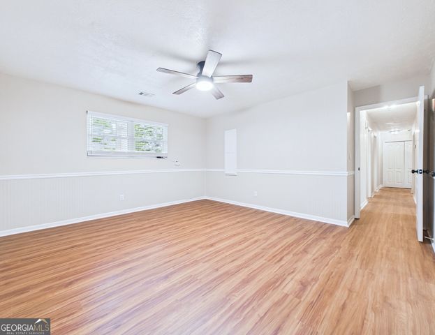 117 Lake Front Drive, Warner Robins, GA 31088