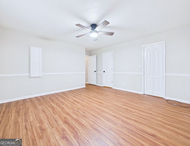 117 Lake Front Drive, Warner Robins, GA 31088