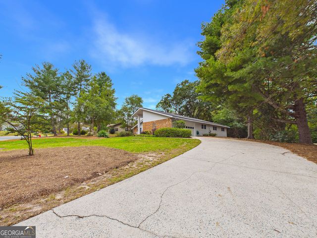 117 Lake Front Drive, Warner Robins, GA 31088