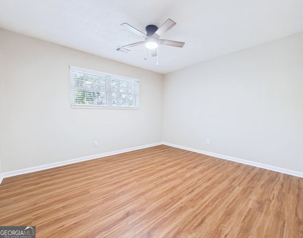 117 Lake Front Drive, Warner Robins, GA 31088
